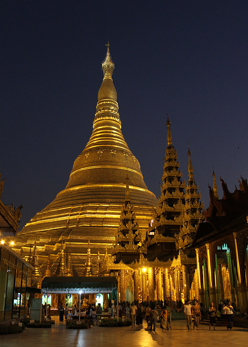 Shwedagon pagoda
Birma olulisemaid vaatamisväärsusi, jaanuar 2012

UP
