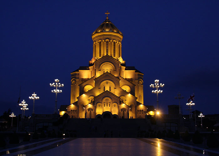 Tbilisi uus kirik
juuli 2009

UP
